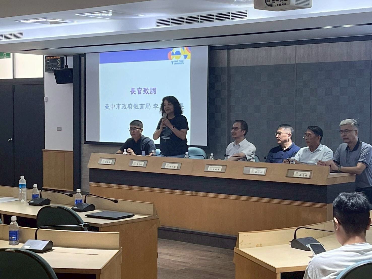 臺中市教育局李真玲科長致詞勉勵
