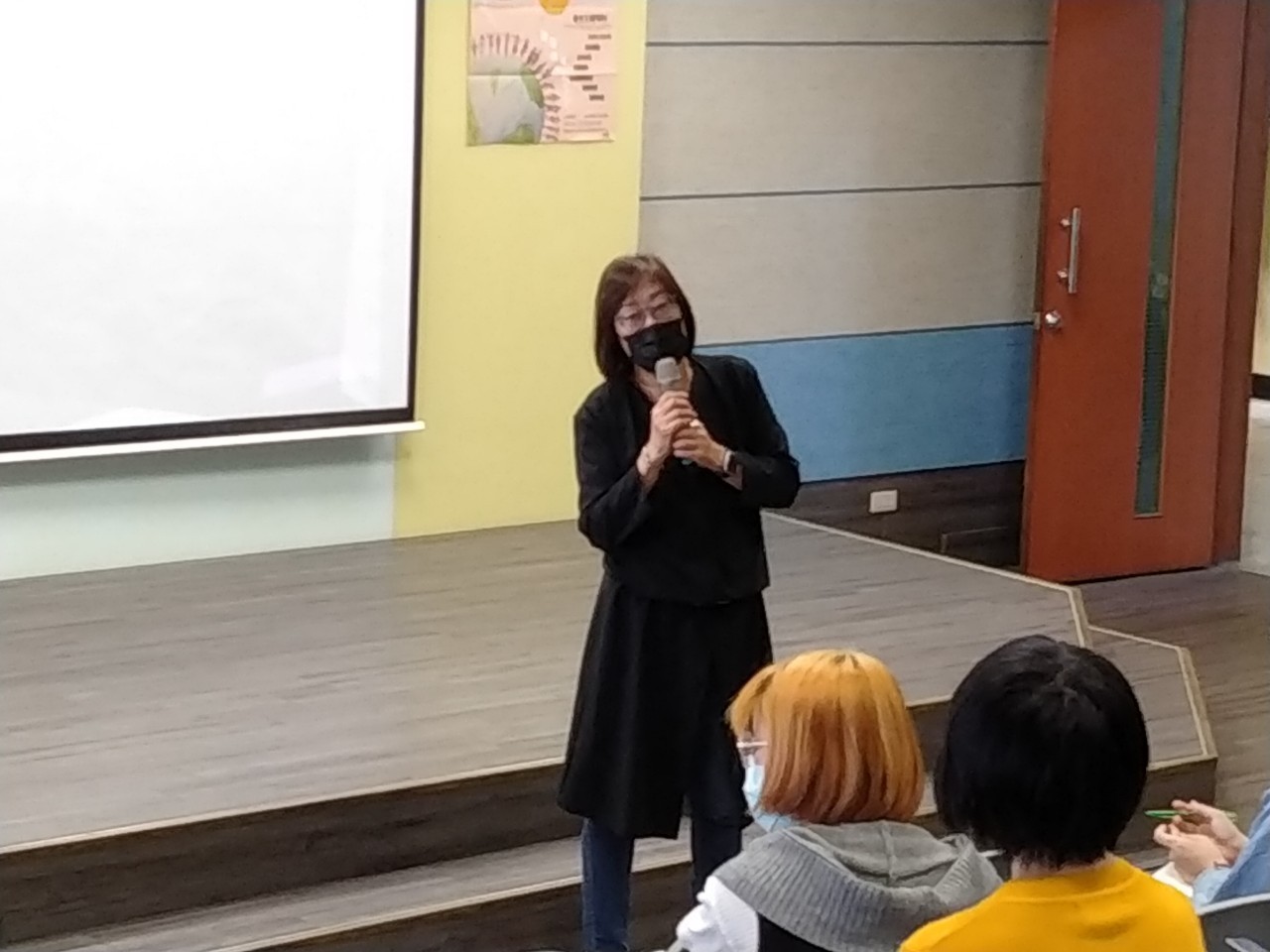 嚴貞副校長開場致詞
