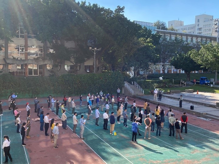 學校召集協助防疫管制相關教職員進行教育訓練