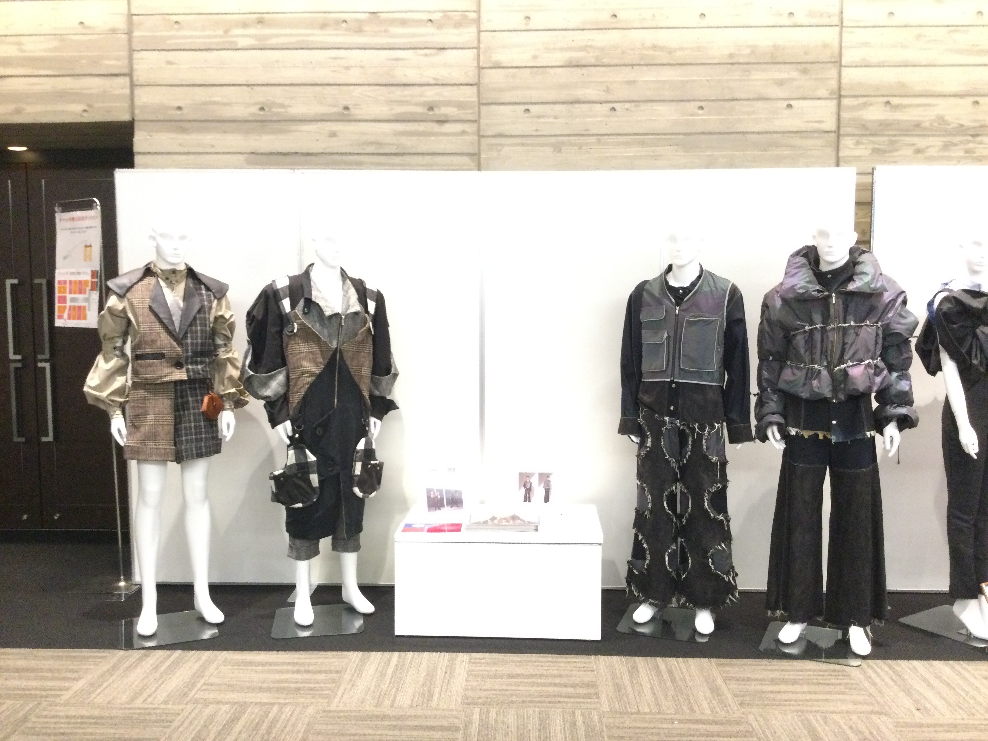 日本大阪上田安子服飾專門學校展覽現場