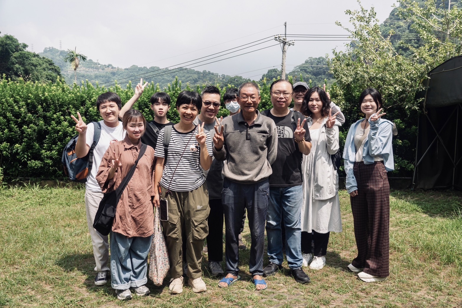 視傳系USR師生團隊與新社中和職人合影