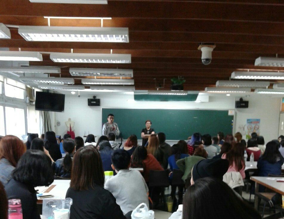 洪祥瀚老師為演講引言