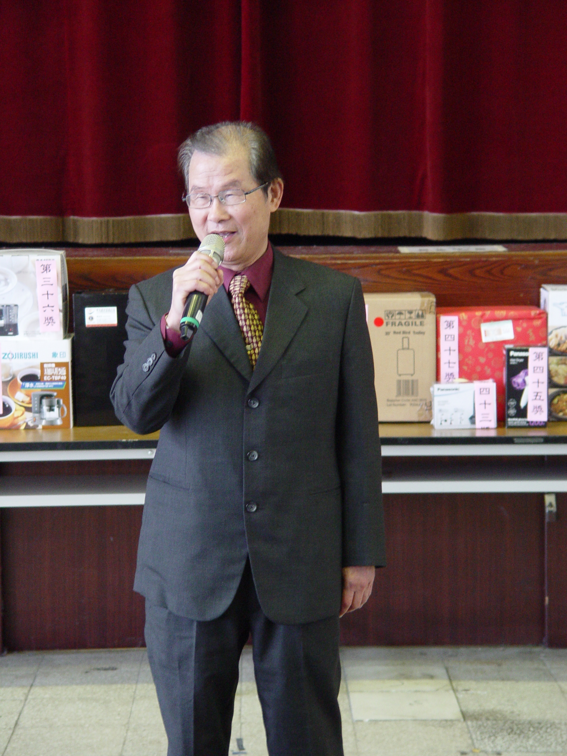 董事長張天津博士致詞勉勵全體同仁