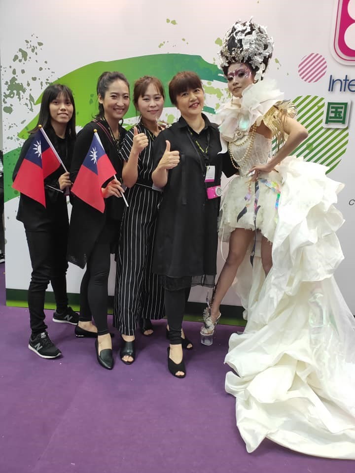 夢幻彩妝 民族風 (真人）優秀獎 廖美如